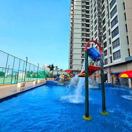Bali Residence Waterpark Executive Suites Melaka By Ggm Kültér fotó